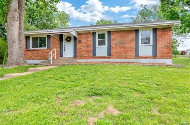 199 Tapestry Dr, Saint Louis, MO 63129 - single story home with brick siding and a front yard