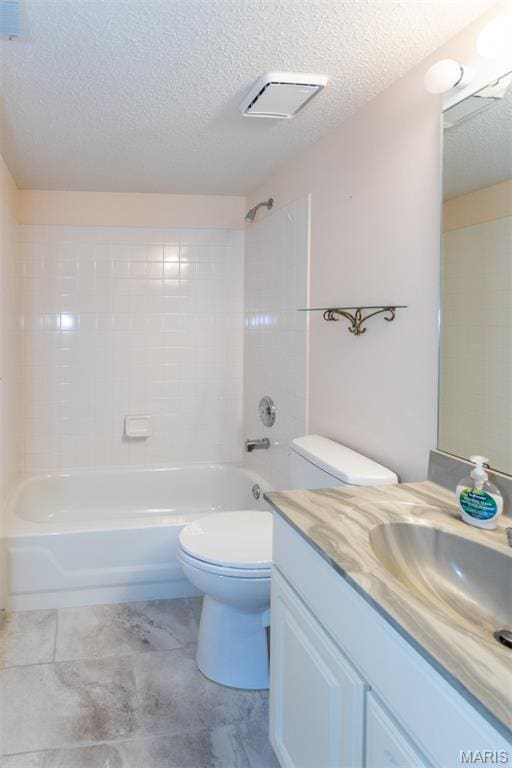 902 Hanna Place Ct Unit A, Manchester, MO 63021 - full bath featuring vanity, a textured ceiling, and shower / bathtub combination