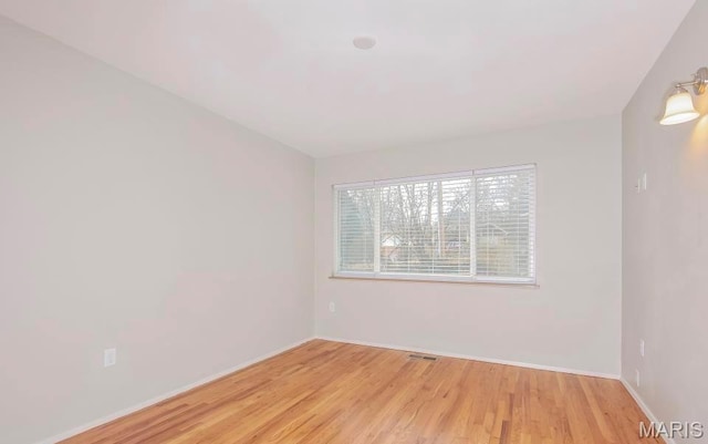 2520 Furlong Ln, Florissant, MO 63033