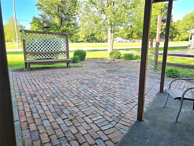 504 Hamilton Rd, Taylor Springs, IL 62089