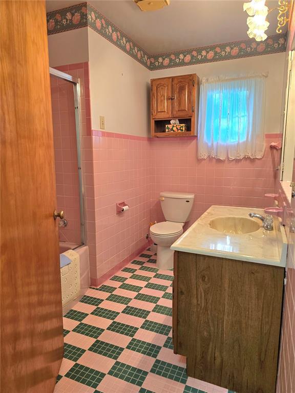 504 Hamilton Rd, Taylor Springs, IL 62089