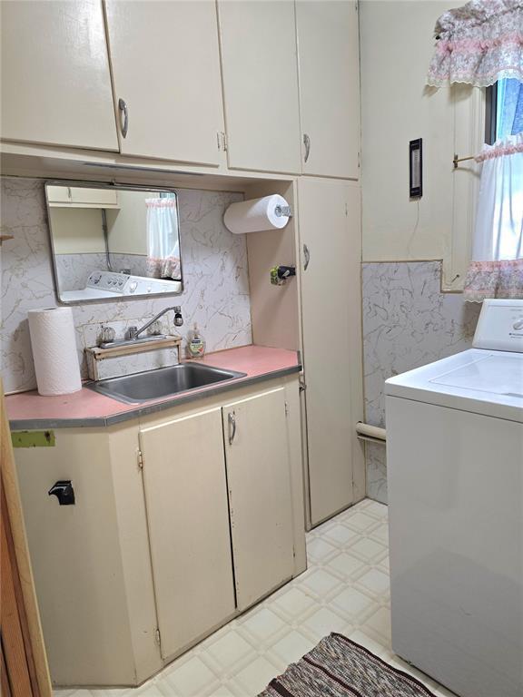 504 Hamilton Rd, Taylor Springs, IL 62089