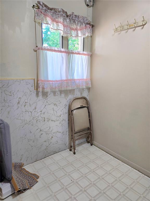 504 Hamilton Rd, Taylor Springs, IL 62089