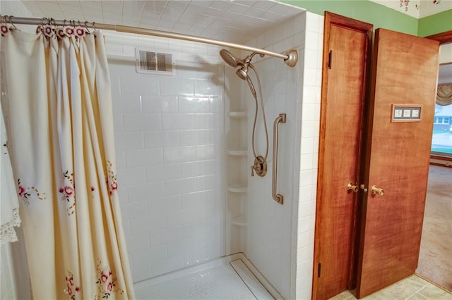 3406 Mcarthur Blvd, Alton, IL 62002 - bathroom with a tile shower