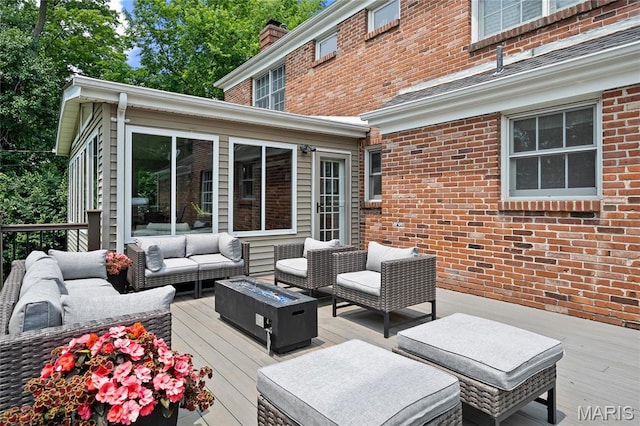 9800 Countryshire Pl, Creve Coeur, MO 63141 - wooden terrace with an outdoor living space with a fire pit