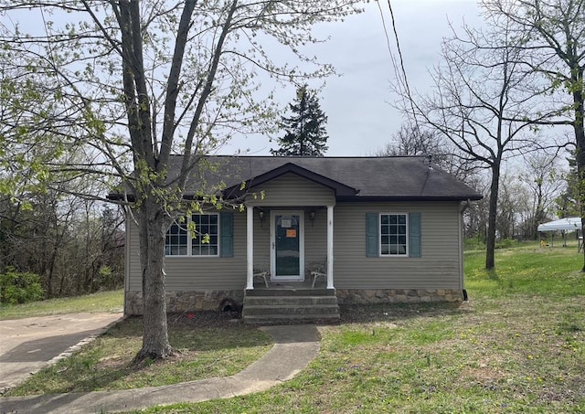 305 W Chestnut St, Dixon, MO 65459