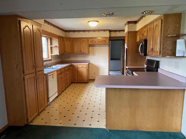 305 W Chestnut St, Dixon, MO 65459