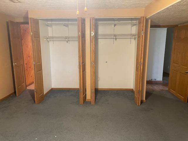 305 W Chestnut St, Dixon, MO 65459