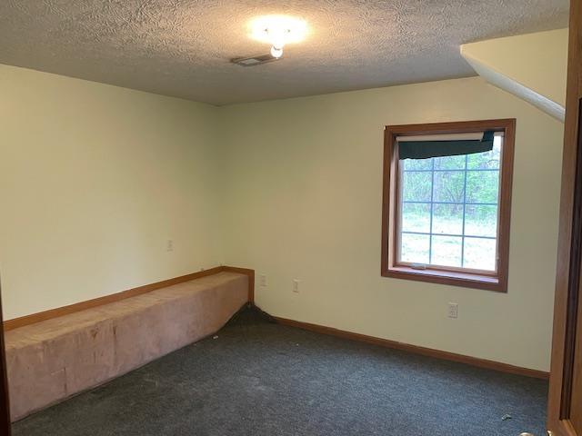305 W Chestnut St, Dixon, MO 65459