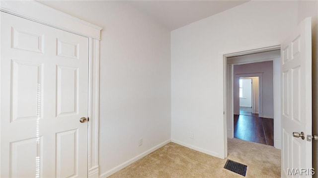 2111 W Main St, Belleville, IL 62226 - unfurnished room with light carpet and baseboards