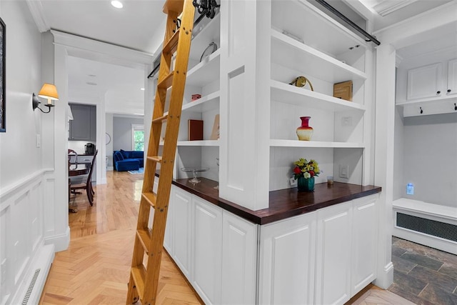 hallway featuring recessed lighting
