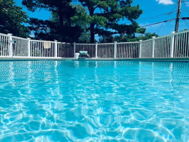 10014 Aldred Dr, Sunset Hills, MO 63128 - view of swimming pool