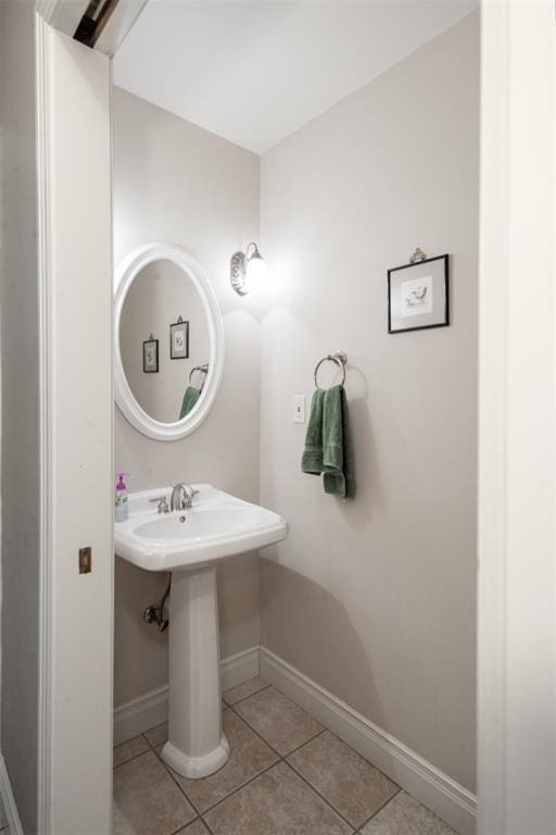 5193 Athlone Ct, Cedar Hill, MO 63016 - bathroom with tile patterned floors and baseboards