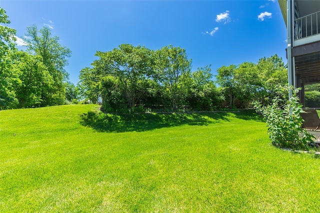 106 Tuscany Trace Dr, Saint Charles, MO 63303 - view of green lawn