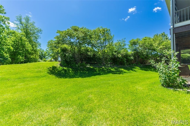 106 Tuscany Trace Dr, Saint Charles, MO 63303 - view of grassy yard