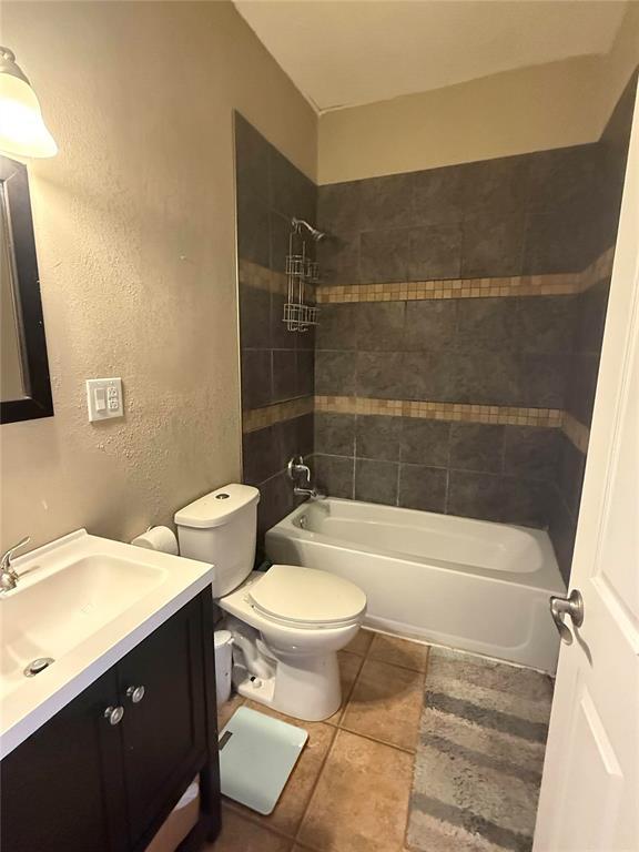 904 Lindell Ave, Hannibal, MO 63401