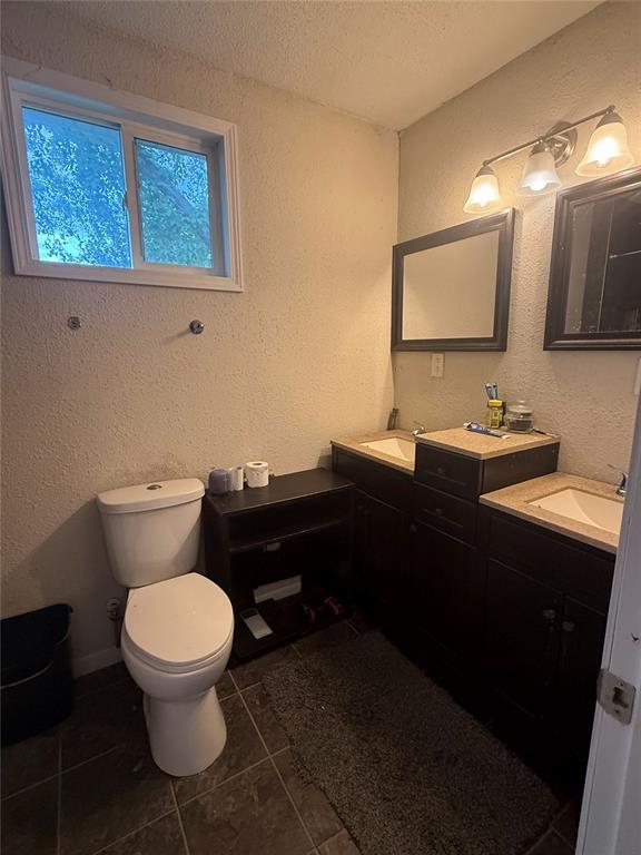 904 Lindell Ave, Hannibal, MO 63401