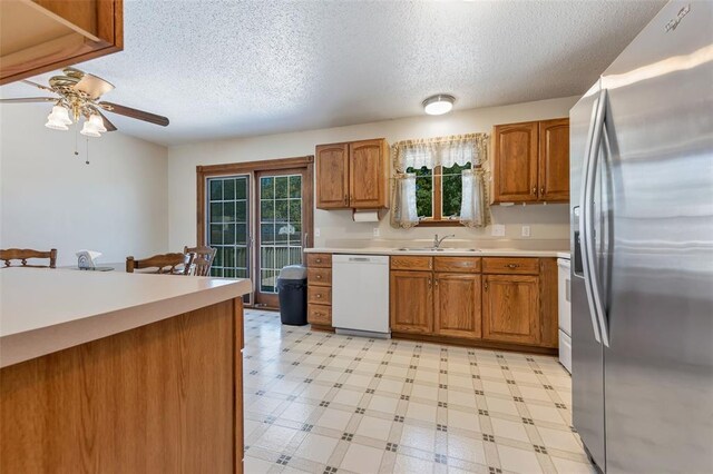 6 E Crestview Dr, Ofallon, MO 63366