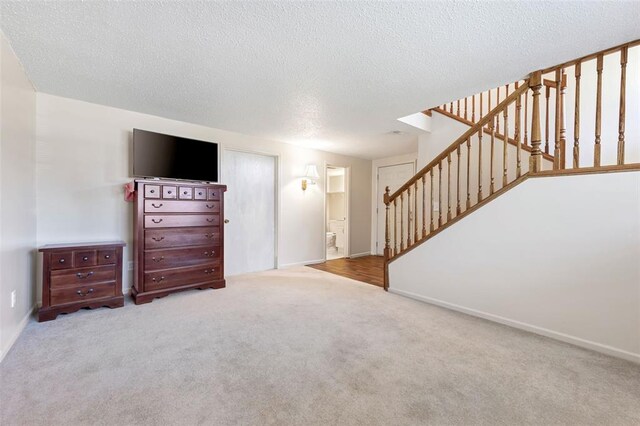 6 E Crestview Dr, Ofallon, MO 63366