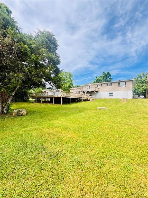 1202 S Mildred Ave, Salem, MO 65560 - view of green lawn featuring a deck