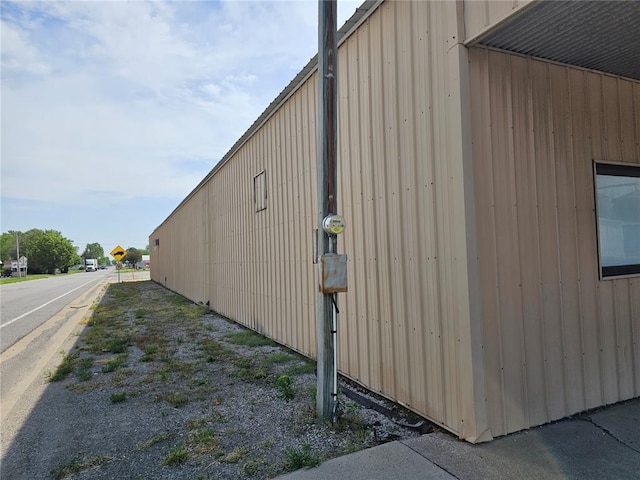 103 E Broad St, Raymond, IL 62560 - view of side of home