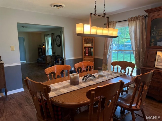 414 Hillcrest Dr, Sullivan, MO 63080 - dining room featuring wood finished floors and baseboards