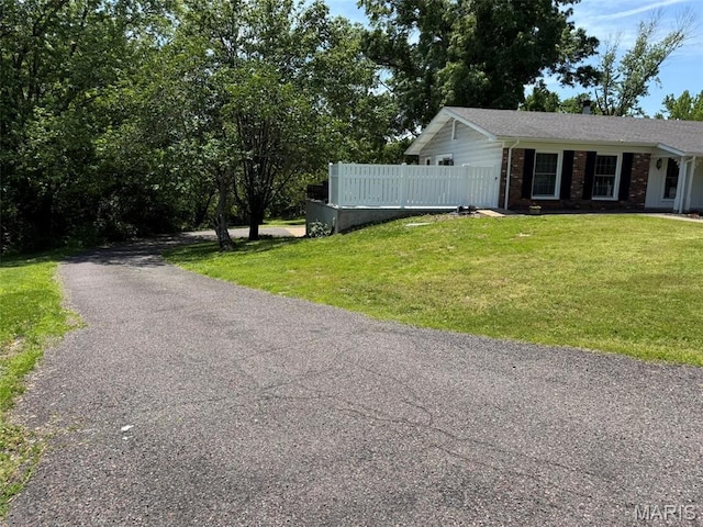 414 Hillcrest Dr, Sullivan, MO 63080 - view of front of property with brick siding