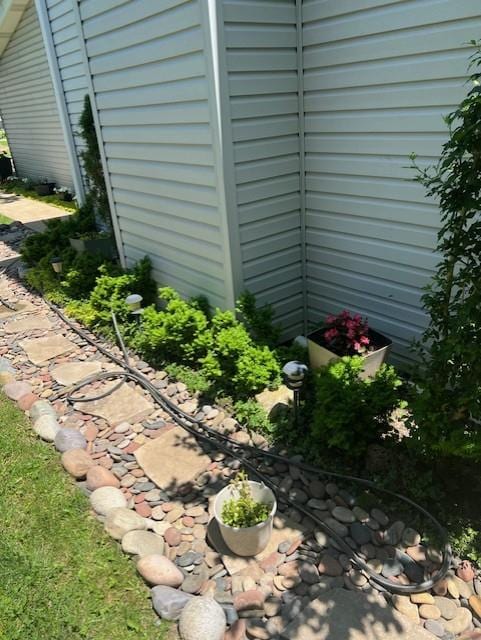 341 Fox Village Ct, Ballwin, MO 63021 - view of side of property