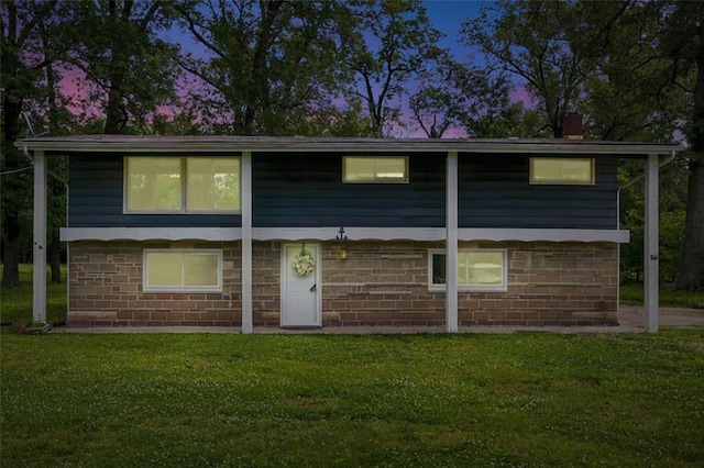 430 N Shore Dr, Saint Charles, MO 63301 - photo 1