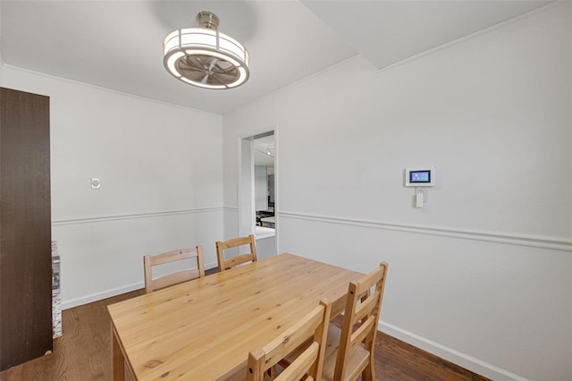 2831 Dunkirk Dr, Saint Louis, MO 63119 - dining space with wood finished floors and baseboards