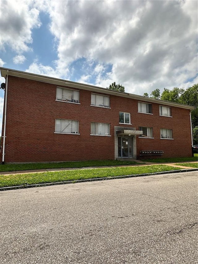 5706 Thekla Ave, Saint Louis, MO 63120