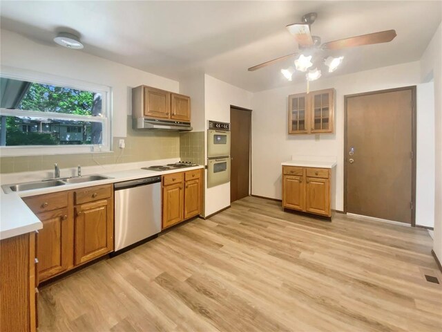 5657 Hidden Cove Ln, Florissant, MO 63034