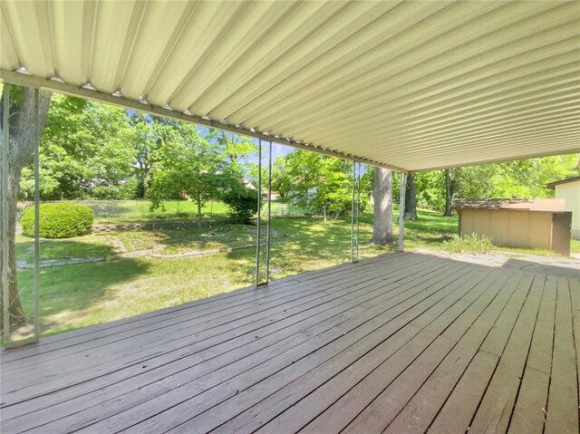 5657 Hidden Cove Ln, Florissant, MO 63034