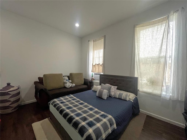 3819 Nebraska Ave, Saint Louis, MO 63118 - bedroom featuring vaulted ceiling, wood finished floors, baseboards, and recessed lighting