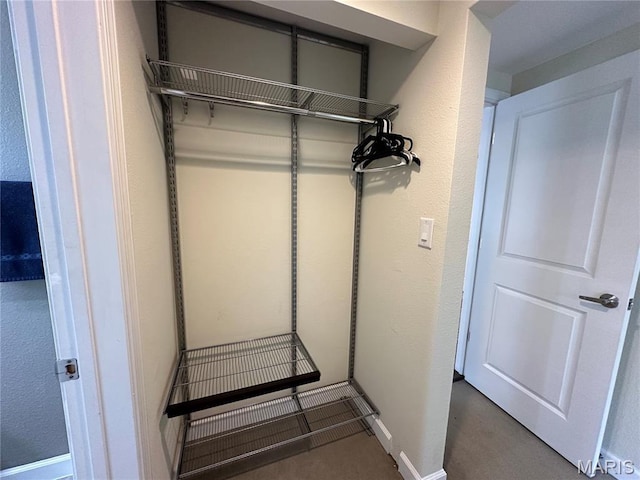 5330 Pershing Ave Unit 402, Saint Louis, MO 63112 - view of closet
