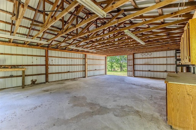21509 Rockwell Dr, Lebanon, MO 65536 - view of garage