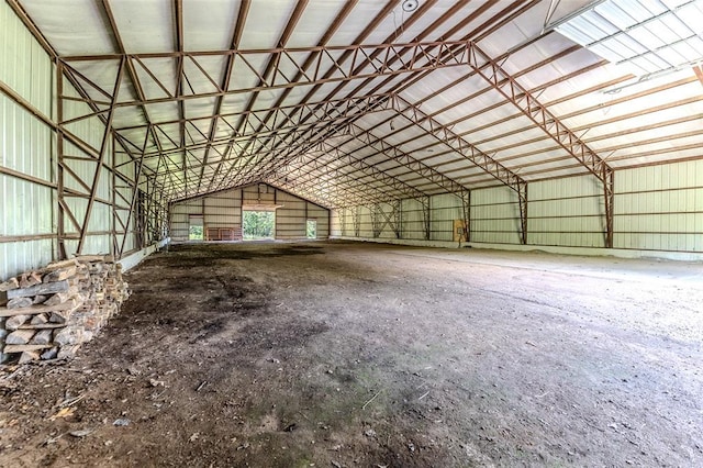 21509 Rockwell Dr, Lebanon, MO 65536 - garage with metal wall