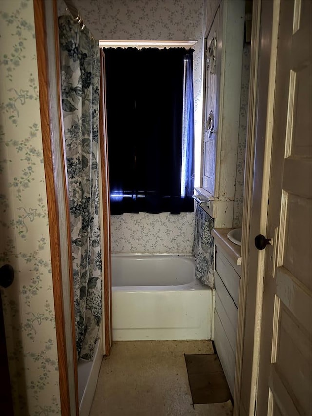 312 Beech St, Hannibal, MO 63401 - bathroom with vanity, a bathtub, and curtained shower