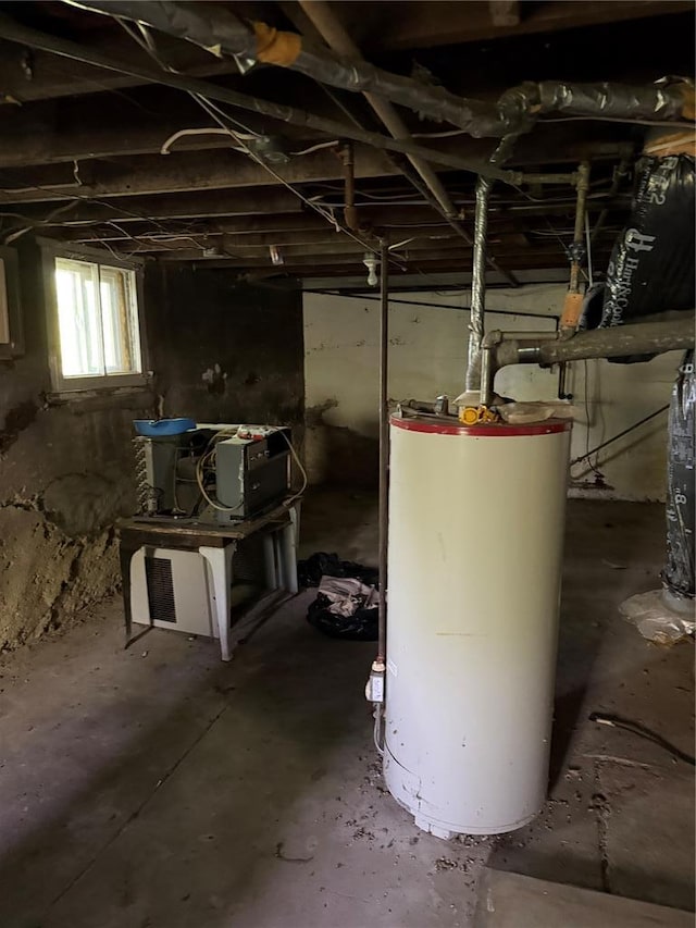 312 Beech St, Hannibal, MO 63401 - below grade area with water heater