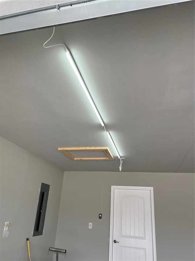 10 Jaybird Ct, Montgomery City, MO 63361 - detailed view of electric panel