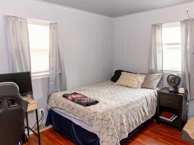 3930 Commanche Ave, Hannibal, MO 63401 - bedroom featuring wood finished floors