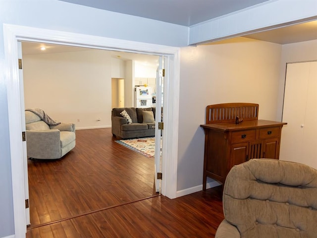3930 Commanche Ave, Hannibal, MO 63401 - living area with wood finished floors and baseboards