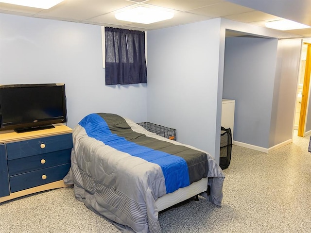 3930 Commanche Ave, Hannibal, MO 63401 - bedroom featuring dark aggregate flooring and baseboards