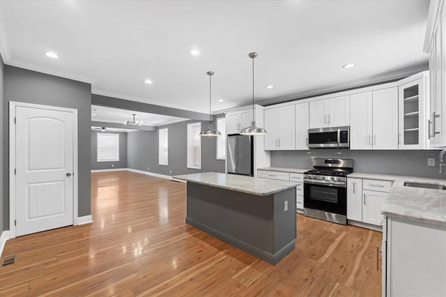 3555 S Spring Ave, Saint Louis, MO 63116