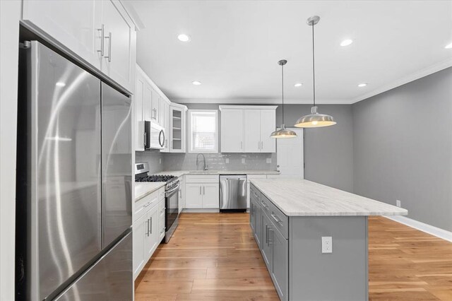 3555 S Spring Ave, Saint Louis, MO 63116