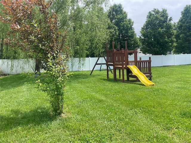 835 Bay Hill Blvd, Union, MO 63084 - view of yard featuring a playground