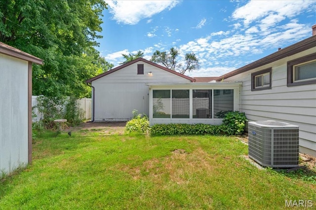 1816 N Belt, Belleville, IL 62221 - back of property with a sunroom