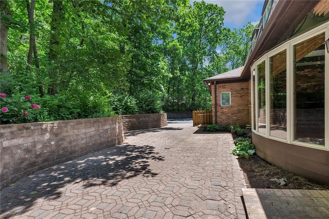 9216 Matthews Ln, Sunset Hills, MO 63127 - view of patio / terrace