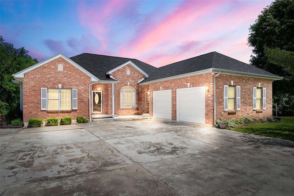 894 Quail Creek Dr, Union, MO 63084 - photo 1