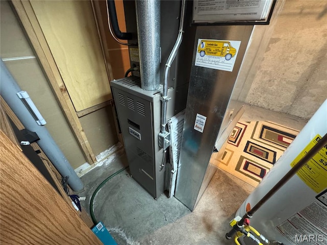 2828 Rutger St, Saint Louis, MO 63104 - utilities featuring heating unit